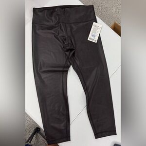 Women’s Lululemon wunder train